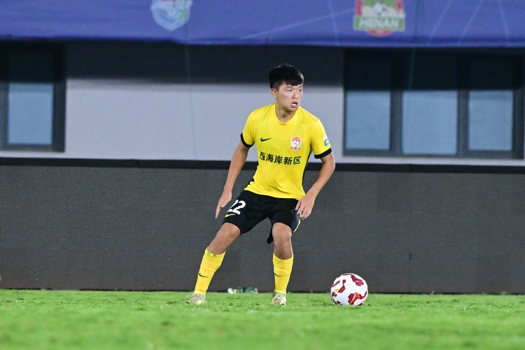 AG百家乐-媒体人谈杨希加盟海港：浙江一度五五开，西海岸也要保证自身利益